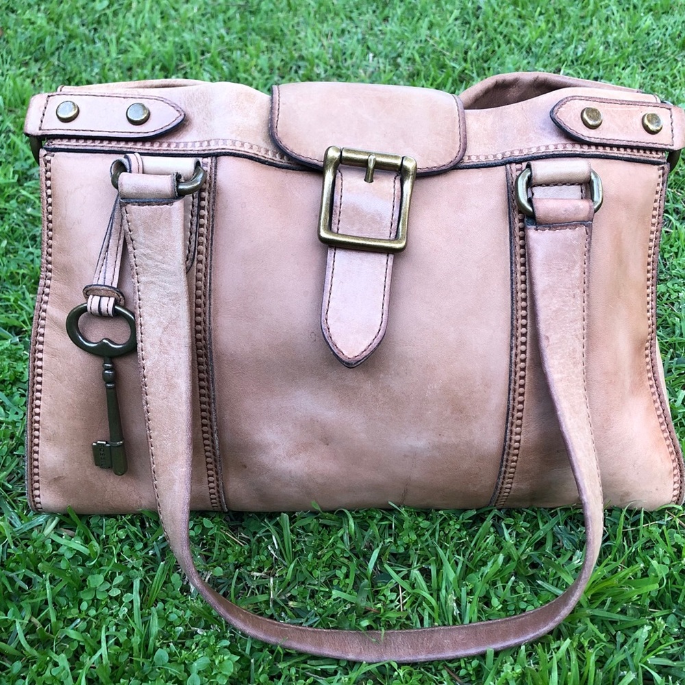 Fossil Large Leather Mauve Shoulder Bag